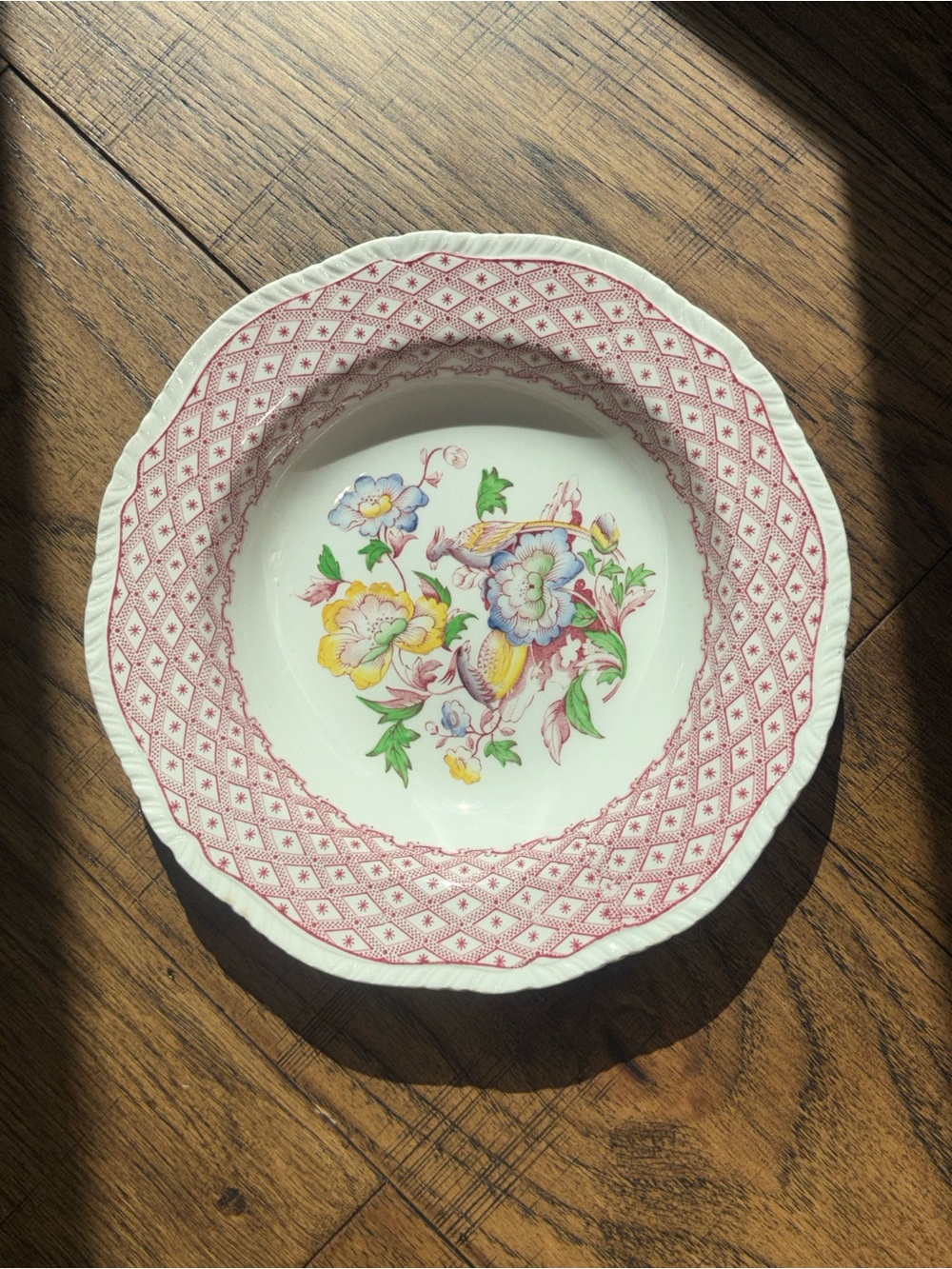 Vintage Ridgway Somerset 8" Rimmed Soup Bowl - Red Lattice & Birds
